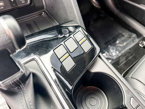 Certified 2024 Kia Sportage EX image 22