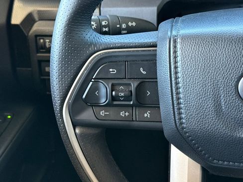 Used 2025 Toyota 4Runner 4WD image 36