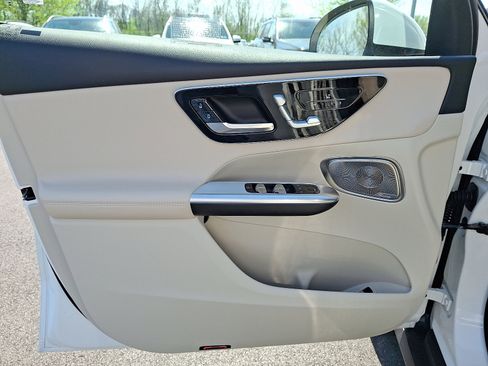 Certified 2026 Mercedes-Benz GLC 300 4MATIC image 13