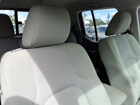 Used 2018 Nissan Frontier SV image 20