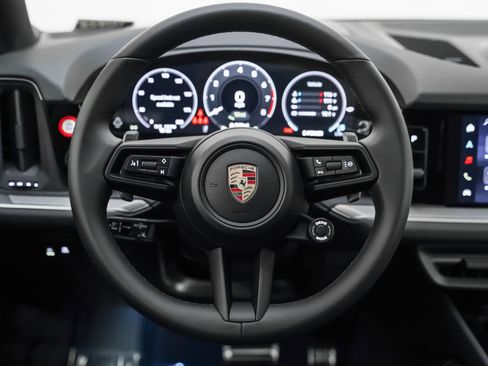 New 2026 Porsche Cayenne S image 17