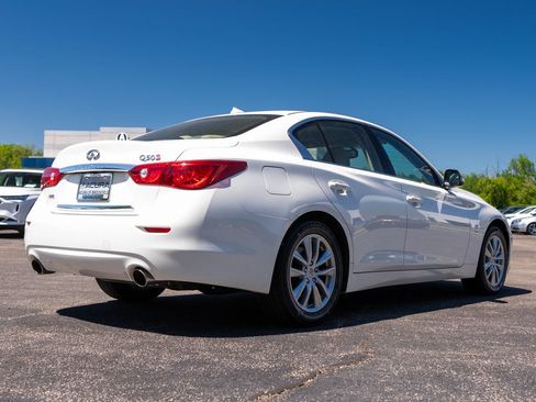 Used 2015 INFINITI Q50 Premium w/ Navigation Package AWD/4WD image 11