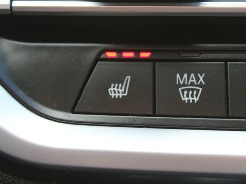 Used 2021 BMW 330i Sedan w/ Premium Package image 46