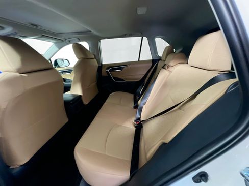 New 2025 Toyota RAV4 XLE image 29