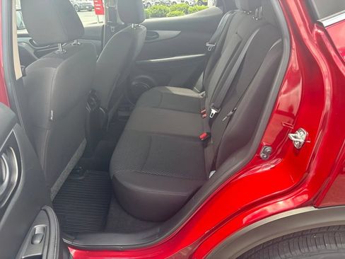 Used 2019 Nissan Rogue Sport S w/ Appearance Package AWD/4WD image 24