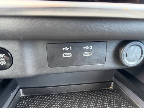 Used 2024 Nissan Rogue S AWD/4WD image 19