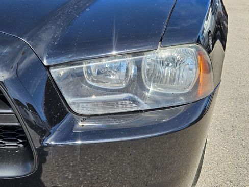 Used 2012 Dodge Charger SE RWD image 10