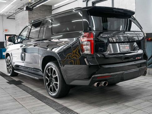 Used 2022 Chevrolet Suburban RST w/ Sport Performance Package image 8