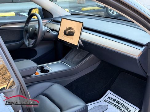 Used 2023 Tesla Model Y Performance image 20