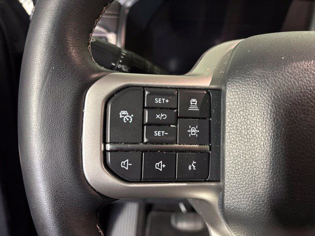 Used 2023 Ford Expedition Limited AWD/4WD image 34