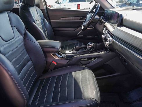 Used 2024 Kia Telluride SX Prestige AWD/4WD image 20
