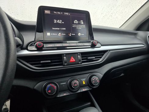 Certified 2024 Kia Forte LXS image 30