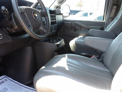 Used 2025 Chevrolet Express 2500 Extended w/ Driver Convenience Package RWD image 13