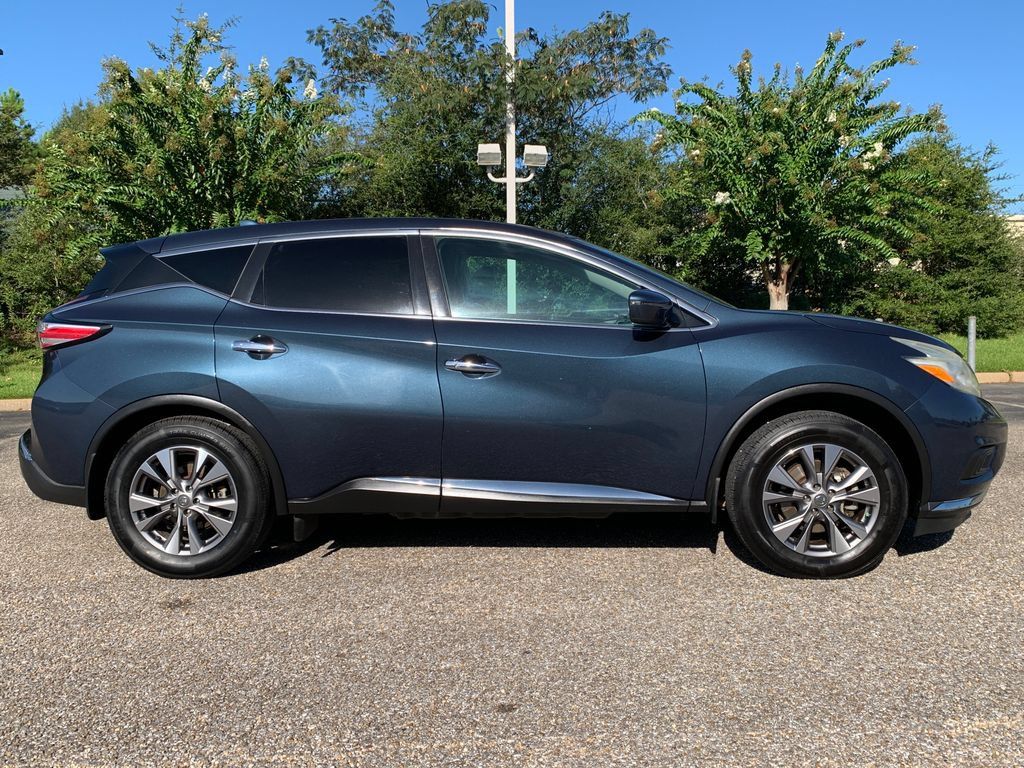 Used 2016 Nissan Murano S w/ Navigation Package FWD image 2
