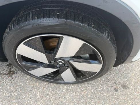 Used 2023 Volvo C40 P8 Recharge Ultimate w/ Protection Package Premier AWD/4WD image 4