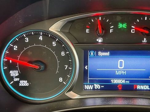 Used 2019 Chevrolet Equinox LT FWD image 13