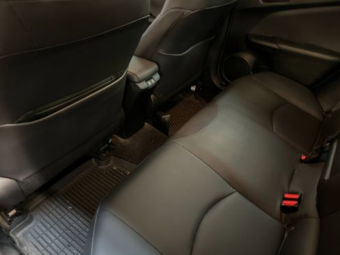 Used 2022 Toyota Prius Limited image 11