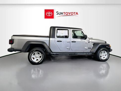 Used 2020 Jeep Gladiator Sport w/ Quick Order Package 24S image 2