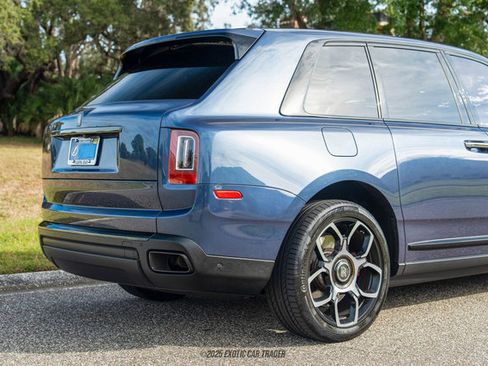 Used 2023 Rolls-Royce Cullinan Black Badge w/ Leather Finishing Pack image 65