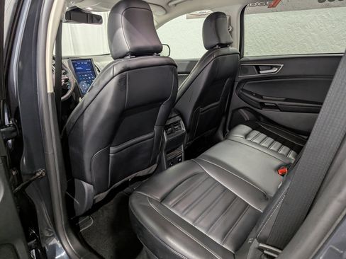 Used 2024 Ford Edge SEL w/ Convenience Package AWD/4WD image 11