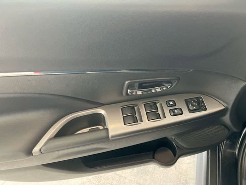Used 2024 Mitsubishi Outlander Sport SE AWD/4WD image 13