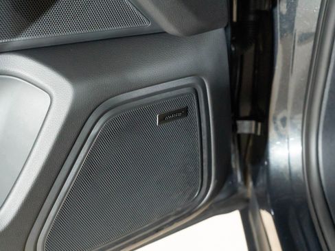 Certified 2026 Porsche Macan AWD/4WD image 21