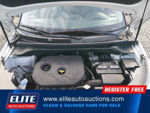 Used 2017 Kia Soul + image 20