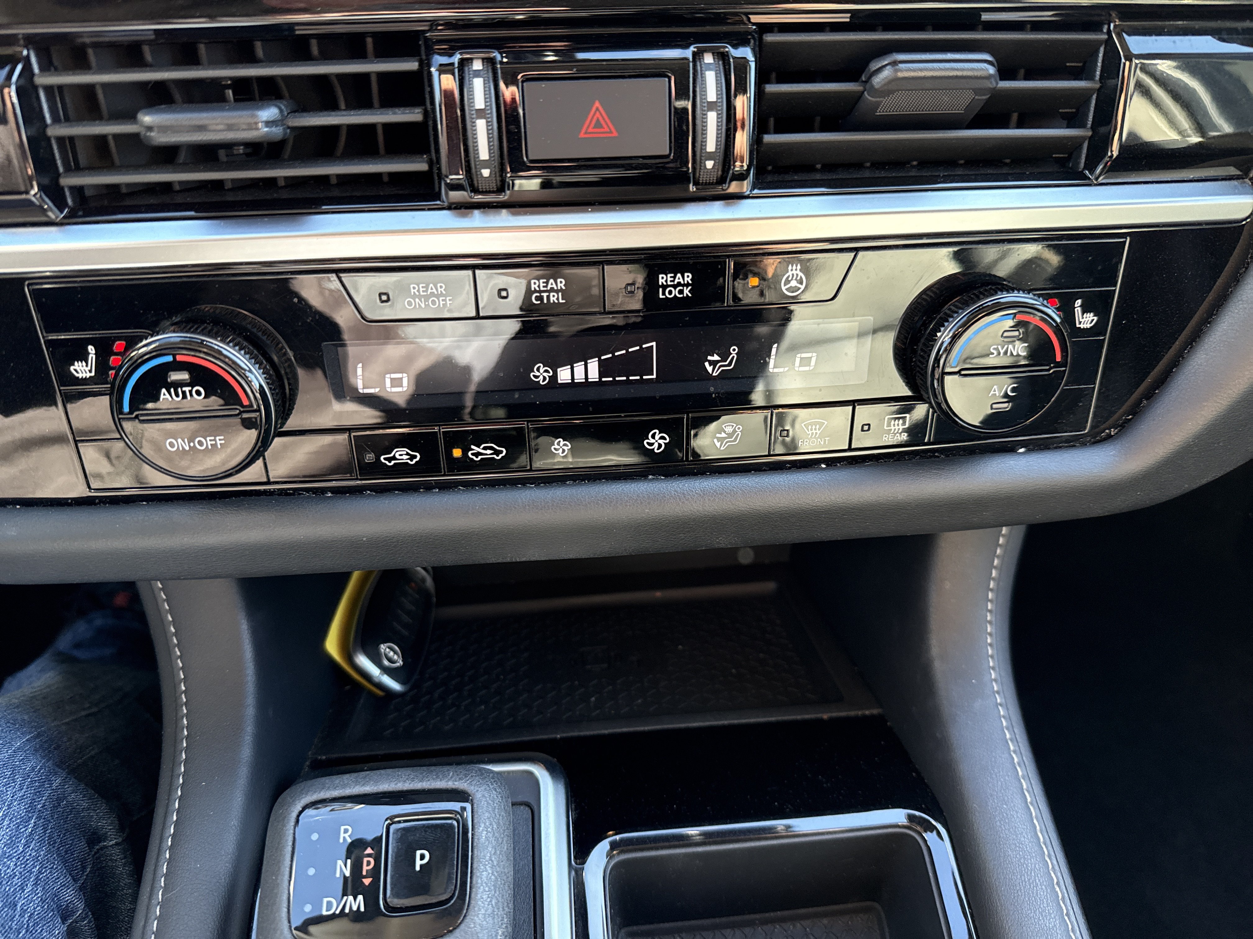 Used 2024 Nissan Pathfinder SL w/ SL Premium Package AWD/4WD image 28