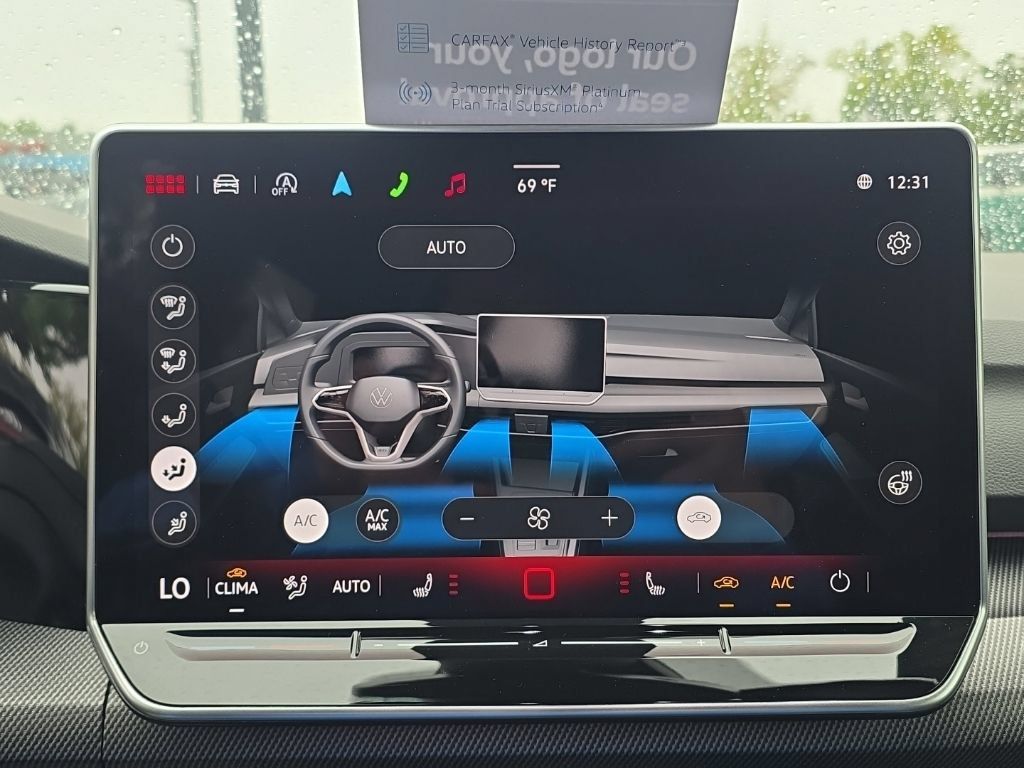 Certified 2025 Volkswagen GTI SE FWD image 17