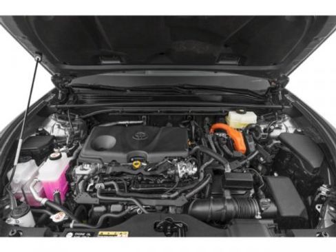 Used 2023 Toyota Crown Limited image 12