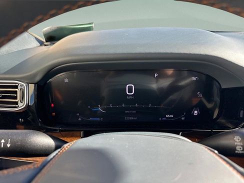 Certified 2024 Jeep Grand Wagoneer Series III w/ Rear Seat Video Group 1 image 37