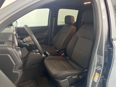 Used 2024 Chevrolet Colorado W/T image 17