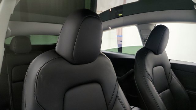 Used 2024 Tesla Model Y 2WD image 33