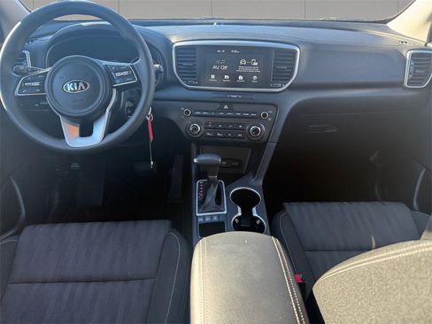 Used 2020 Kia Sportage LX image 12