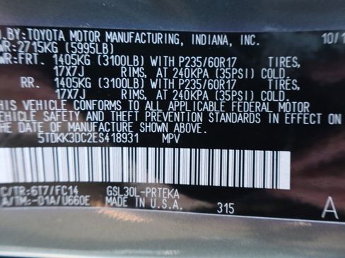 Used 2014 Toyota Sienna LE image 46