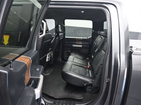 Used 2019 Ford F150 Lariat w/ Equipment Group 502A Luxury AWD/4WD image 30
