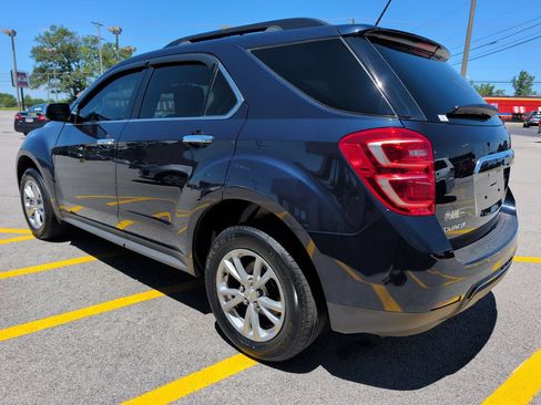 Used 2017 Chevrolet Equinox LT w/ Convenience Package FWD image 3