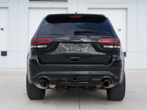 Used 2020 Jeep Grand Cherokee SRT image 10