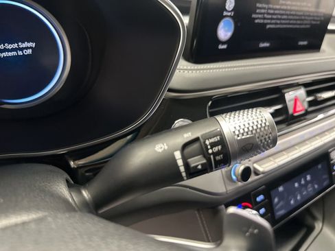 Used 2026 Genesis G70 2.5T image 13