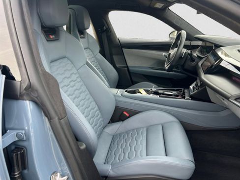 Used 2022 Audi RS e-tron GT w/ Carbon Performance Package image 20