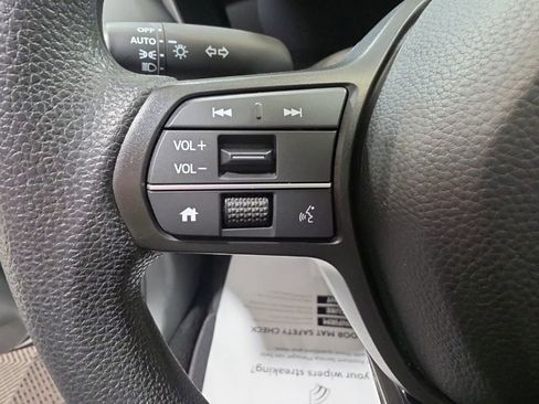 Used 2026 Honda HR-V LX image 35