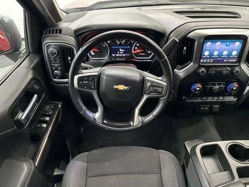 Used 2021 Chevrolet Silverado 1500 LT AWD/4WD image 23