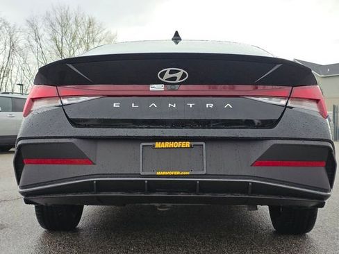 New 2026 Hyundai Elantra Sport FWD image 14