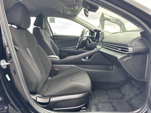 Used 2022 Hyundai Elantra SEL w/ Cargo Package image 36