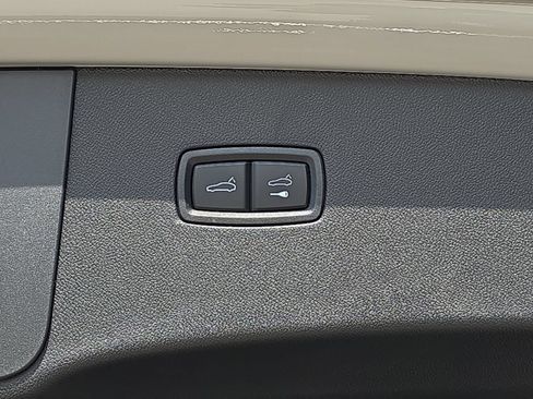 New 2026 Porsche Cayenne S AWD/4WD image 25