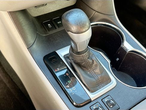 Used 2016 Toyota Highlander XLE image 23