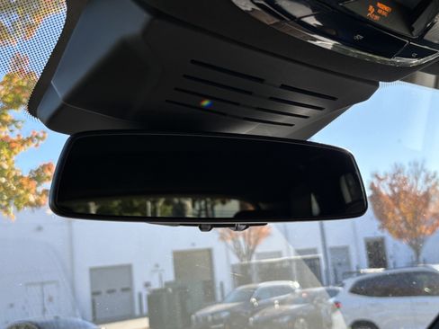 Certified 2025 BMW X5 M60i w/ Executive Package image 27