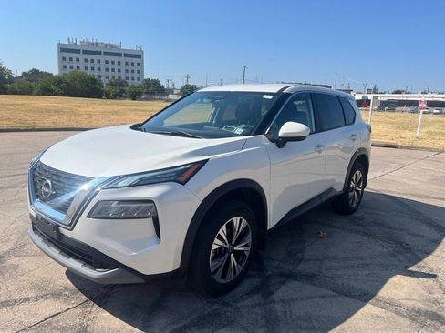 Used 2023 Nissan Rogue SV AWD/4WD image 1