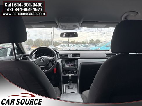 Used 2017 Volkswagen Passat 1.8T S image 16
