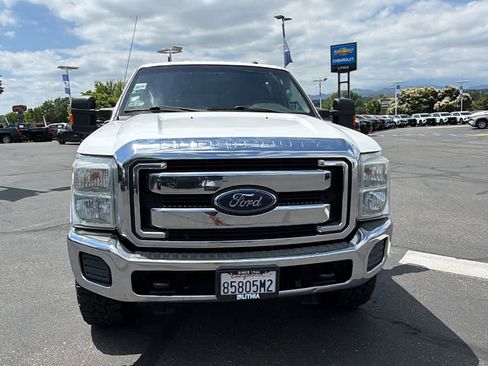 Used 2014 Ford F250 XLT AWD/4WD image 2